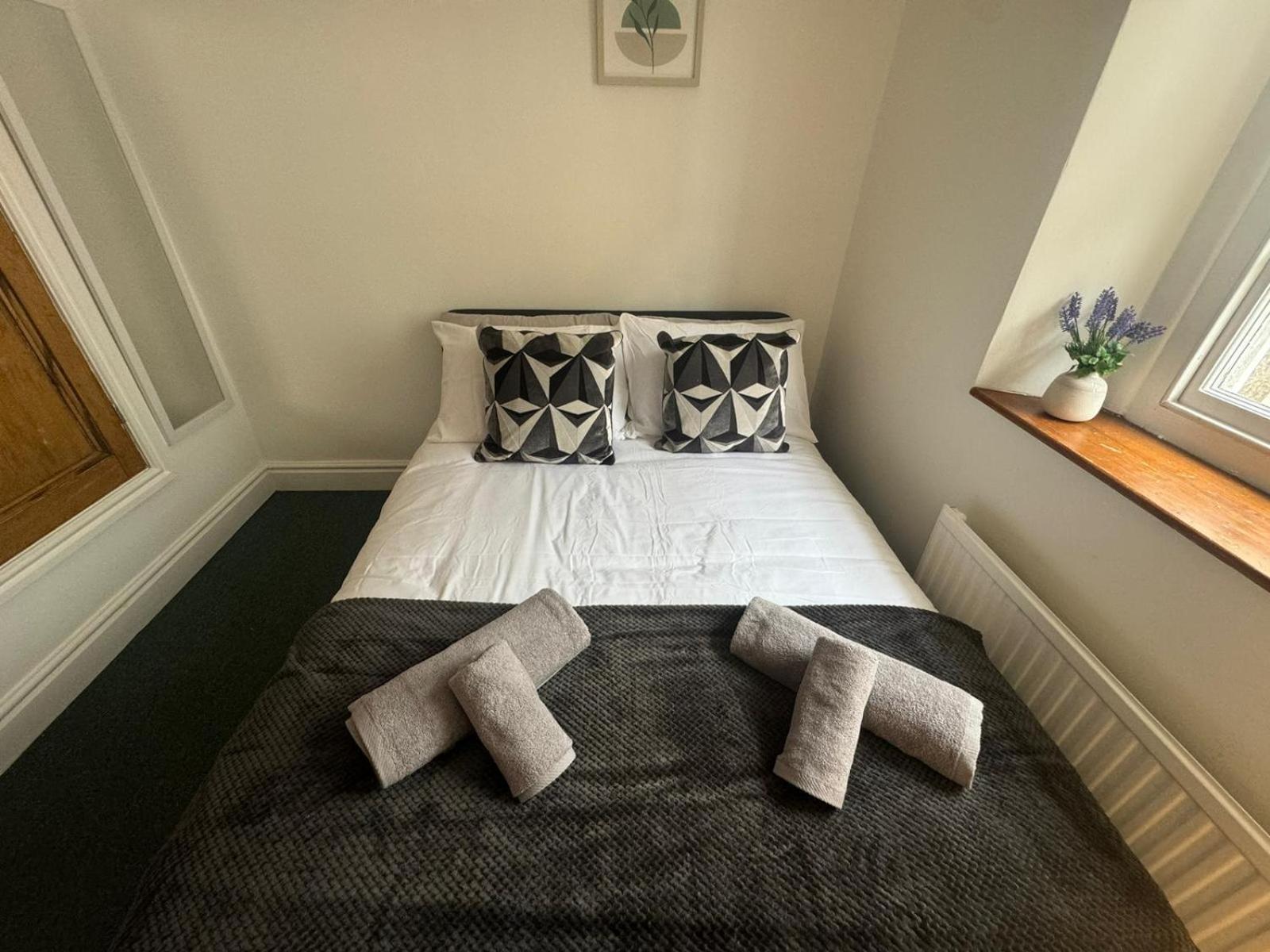Holiday home Robinson's Retreat - - District
